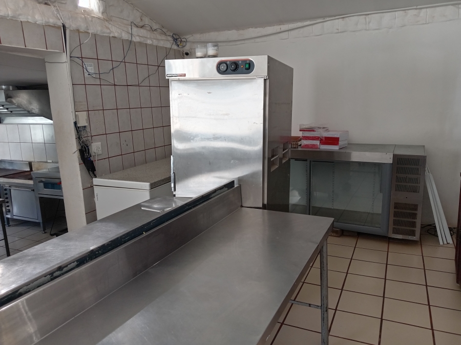 11 Bedroom Property for Sale in De Wildt North West